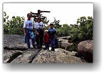 [ familie ambhler auf dem toppen, fotografiert von katrin ]