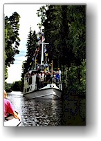 [ wir kreuzen die M/S storholmen ]