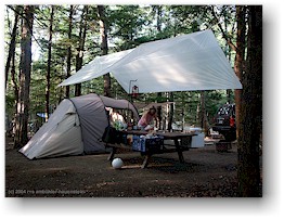 [ unser zelt auf dem camping jeremys bay im kejimkujik nationalpark ]