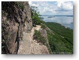 [ precipice trail zum champlain mountain ]