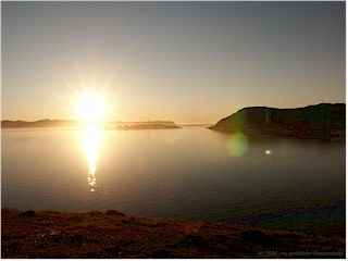 [ mitternachtsonne bei hammerfest 29-jun-2006 22:00 uhr ]