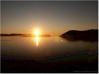 [ mitternachtsonne bei hammerfest 29-jun-2006 22:30 uhr ]