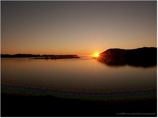 [ mitternachtsonne bei hammerfest 29-jun-2006 23:45 uhr ]