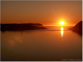 [ mitternachtsonne bei hammerfest 29-jun-2006 23:30 uhr ]