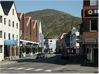 [ haupstrasse in hammerfest ]