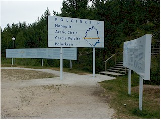 [ schilder am polcirkeln (polarkreis) sdlich von jokkmokk ]