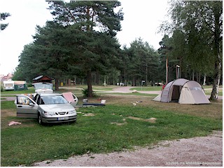 [ auf dem campingplatz mora parken ]