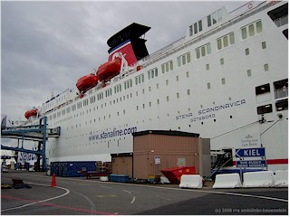 [ fhre im hafen von gteborg ]