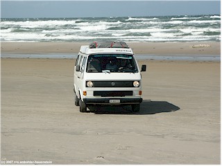 VW camper auf dem sandstrand zwischen blokhus und grnhj, DK