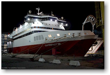 die superfast VIII ist bereit zum beladen