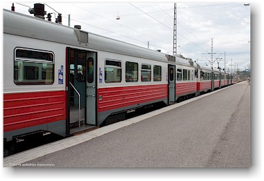 vorortszug in helsinki