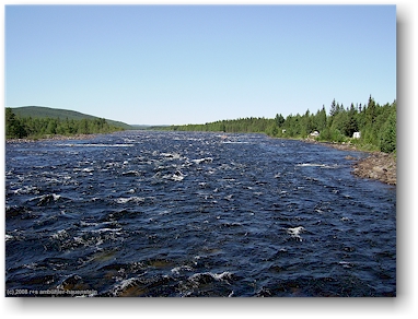 river rafting auf dem fluss pitelven