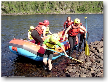 ende der river rafting tour auf dem fluss pitelven