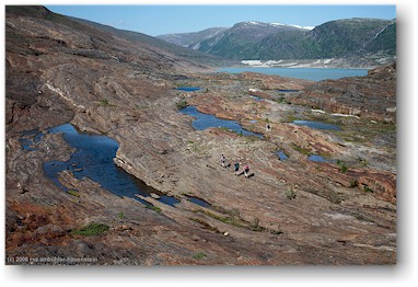 kleine tmpel entlang des wanderweges vom svartisvatnet zum gletscher svartisen