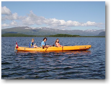 mathias, daniel und katrin auf dem see maisor bei hemavan, S