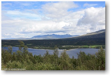 norwegische seenlandschaft