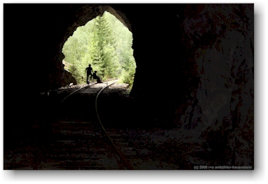 bei der tunnelausfahrt wird es wieder hell