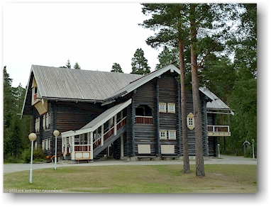 bauernhaus in traditionellem karelischem stil bei nurmes, FI