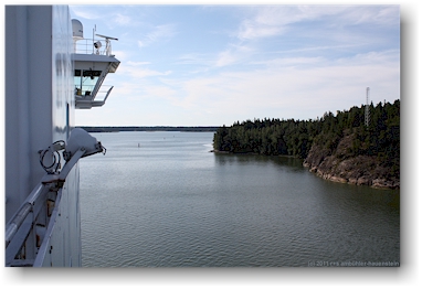 ausfahrt aus dem hafen von naantali in den itaemeri
