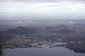 anflug auf keflavik - suedkueste von island