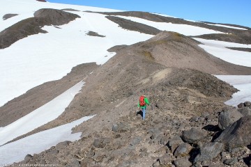 susanne auf dem weg zum gipfel des snaefellsjoekull