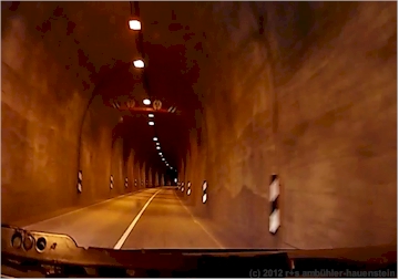 strasse nr. 60 - 6 km langer tunnel zwischen hjardardalur und isafjoerdur