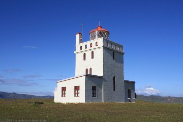 leuchtturm bei dyrholaey
