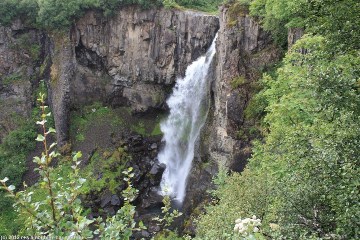 hundafoss im skaftafell nationalpark