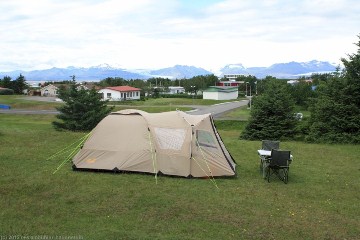 unser zelt auf dem campingplatz hoefn