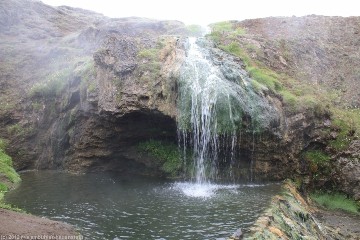 warmer wasserfall bei laugarvellir