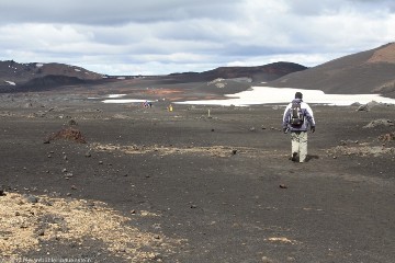 auf dem askja-drekagil trail zwischen viti und parkplatz