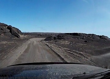 unterwegs auf der hochlandpiste F88 - aufgenommen mit der frontkamera