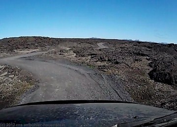 unterwegs auf der hochlandpiste F88 - aufgenommen mit der frontkamera
