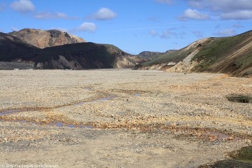 flussbett bei landmannalaugar