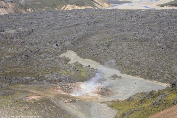 hot spring am rand der laugahraun lava bei landmannalaugar