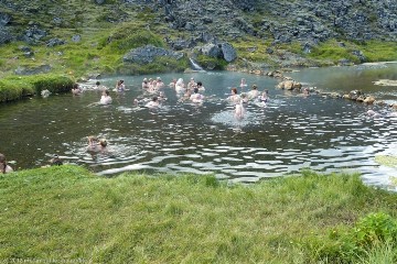 warmer pool in landmannalaugar