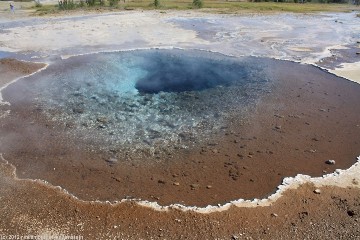 heisser pool bei geysir