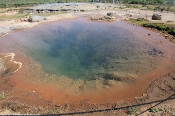 heisser pool bei geysir
