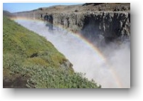 regenbogen ueber dem dettifoss