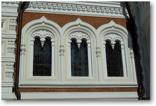 fenster an der aleksander nevski katedraal