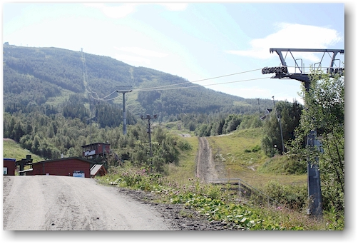 gondelbahn auf das narvikfjallet und bike-pfad