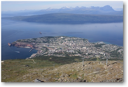 blick vom narvikfjallet auf narvik