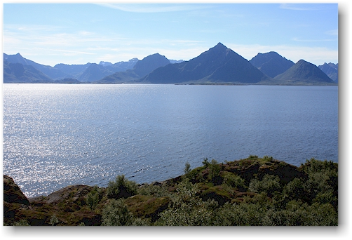 fjorde und berge - das sind die lofoten