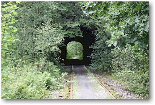 letztes tunnel vor dem gleisende in namsos