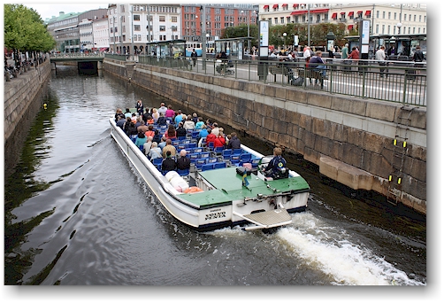 paddan im stora hamnkanalen in goeteborg