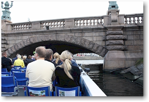 stadtrundfahrt im paddan in goeteborg