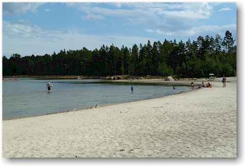sandstrand gnarpsbaden bei soerfjaerden, SE
