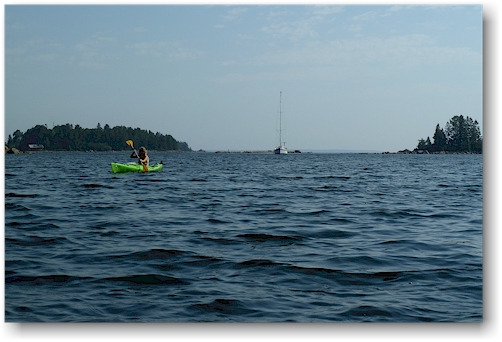 susanne und das segelboot auf dem loetfjaerden