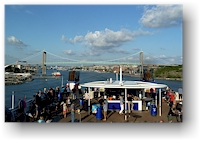 blick von der stena germanica auf goeteborg und die alvsborgsbron