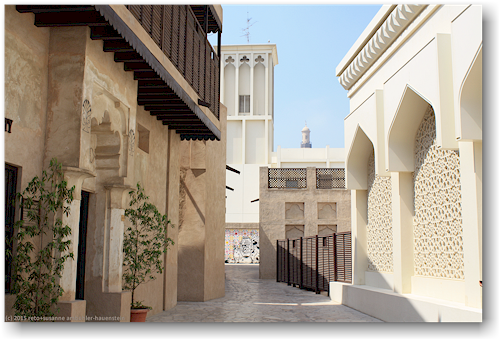 gasse in der bastakiya, wiederaufgebaute altstadt von dubai